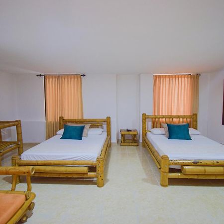 Hotel Toledo Plaza Арменія Екстер'єр фото