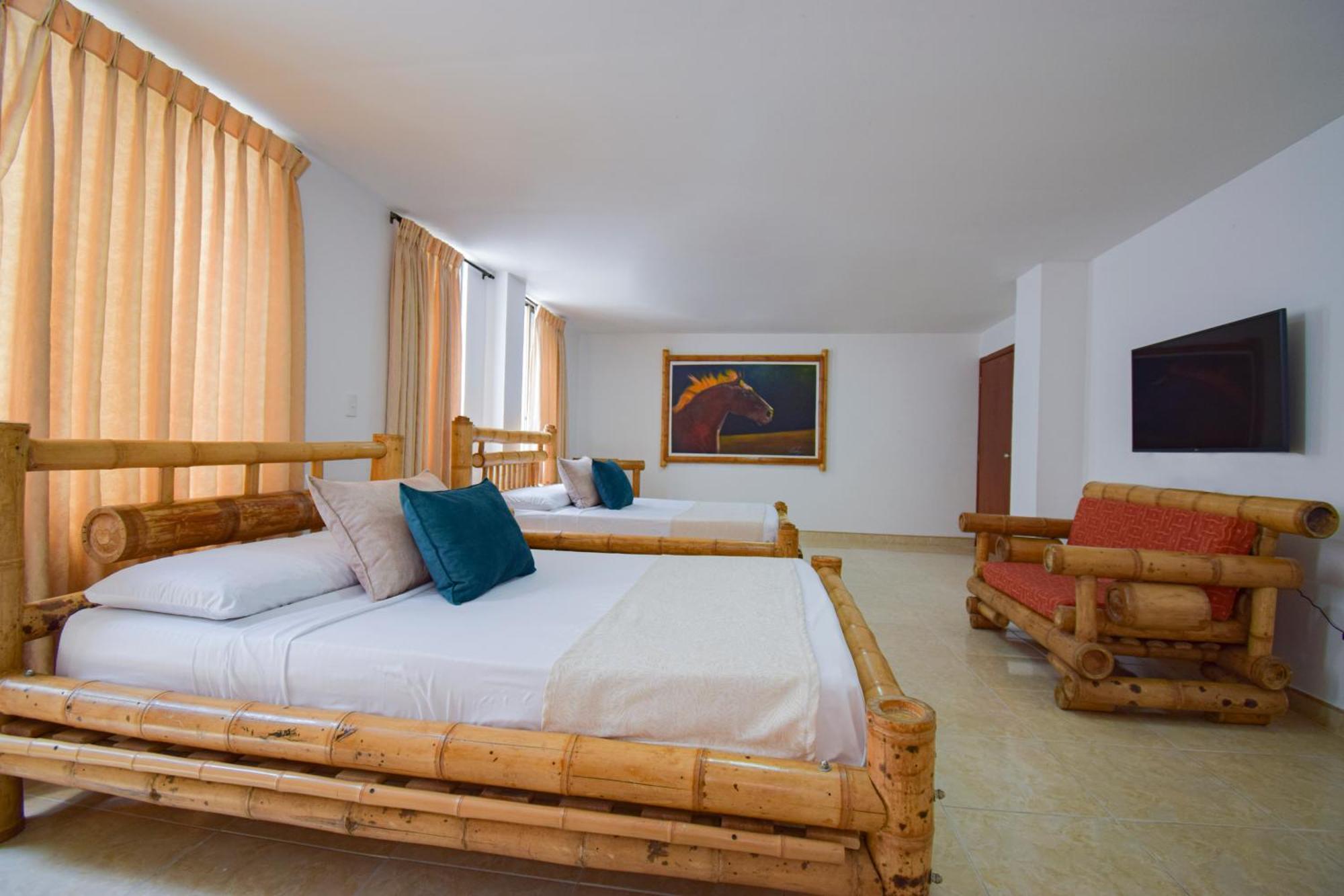 Hotel Toledo Plaza Арменія Екстер'єр фото