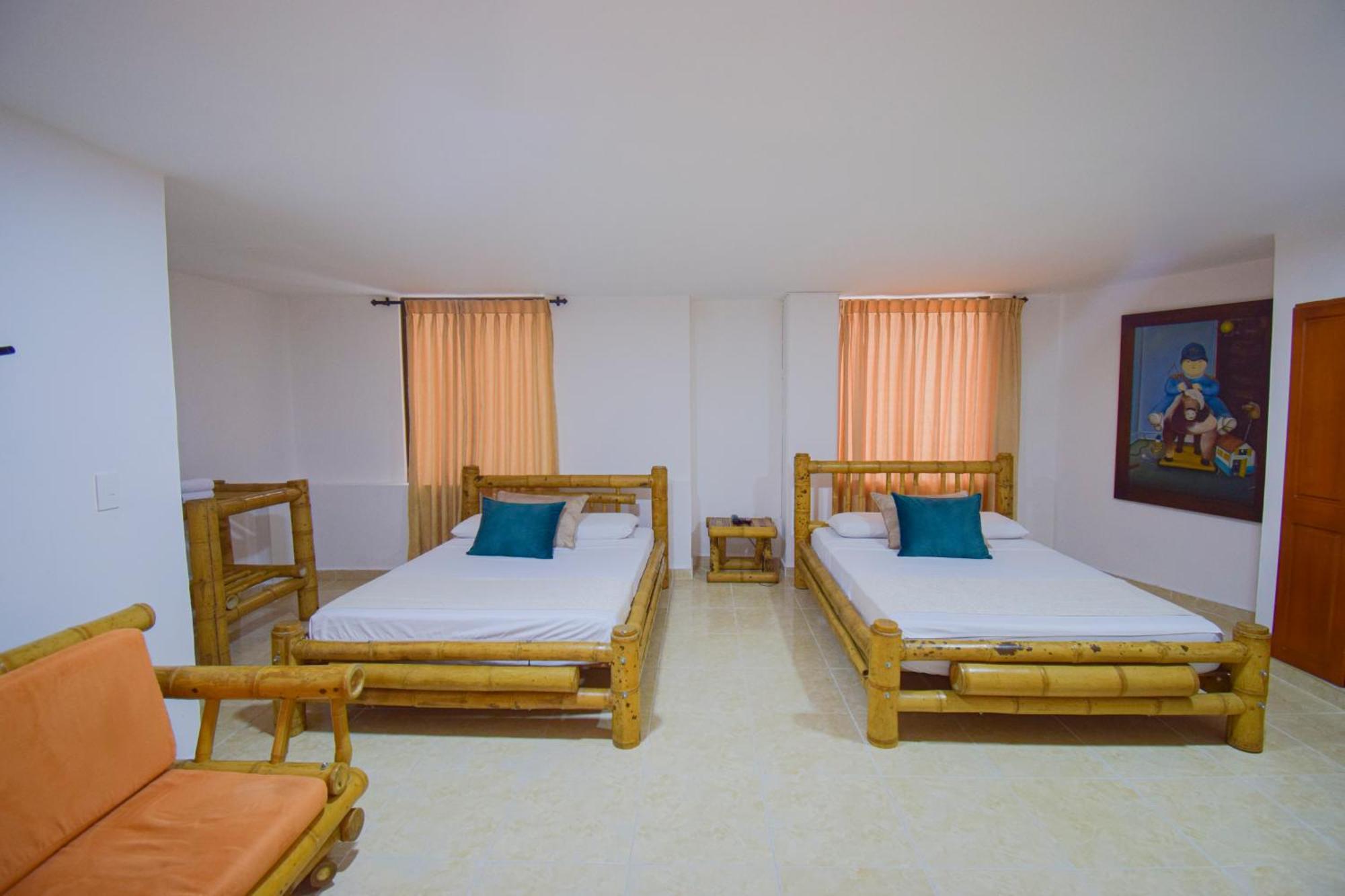 Hotel Toledo Plaza Арменія Екстер'єр фото